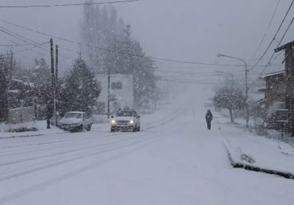 alerta-viento-blanco-y-nevadas-la-zona-cordillerana