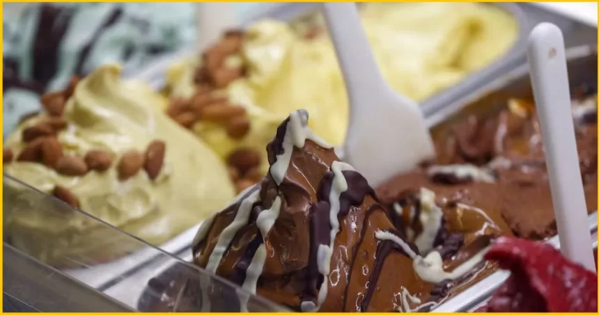 La-Noche-de-las-Heladerias-se-celebra-este-jueves-13-en-todo-el-pais-con-una-promocion-irresistible-dos-cuartos-de-helado-al-precio-de-uno-860x453